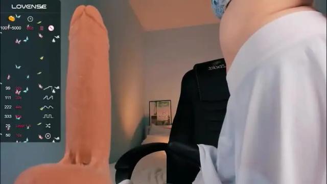 Image 10 of naturelly Stream on Chaturbate on 2 months ago