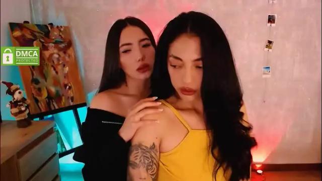 Image 3 of natval_ Stream on Chaturbate on 13 days ago