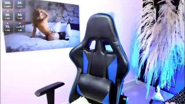 Image 4 of naty_07 Stream on Chaturbate on 2 months ago