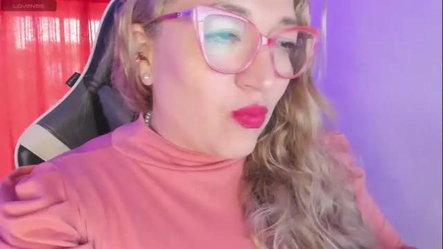 Image 4 of naty__mature_ Stream on Chaturbate on 13 days ago