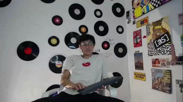 Image 2 of naty_lux19 Stream on Chaturbate on 1 month ago