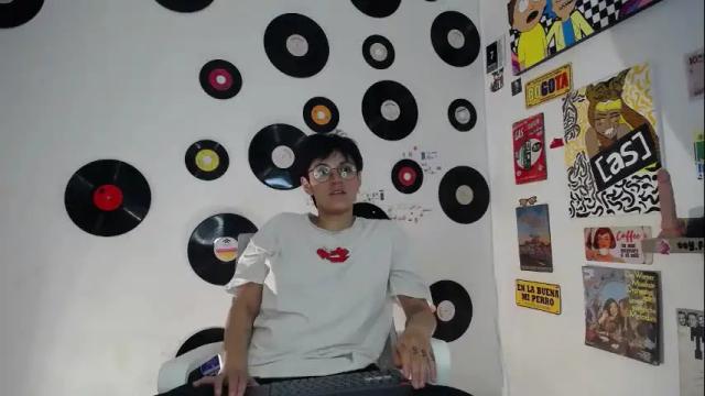Image 4 of naty_lux19 Stream on Chaturbate on 1 month ago