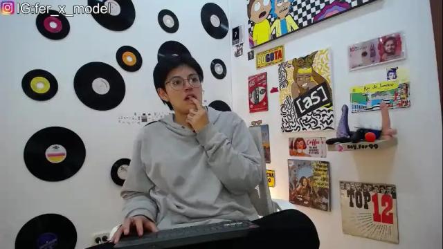Image 3 of naty_lux19 Stream on Chaturbate on 1 month ago