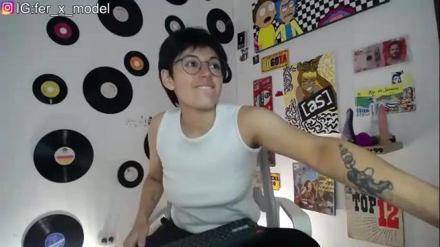 Image 3 of naty_lux19 Stream on Chaturbate on 1 month ago