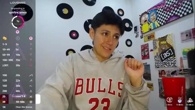 Image 3 of naty_lux19 Stream on Chaturbate on 23 days ago