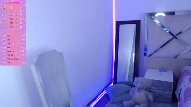 Image 12 of natzumi_mcqueen Stream on Chaturbate on 19 months ago