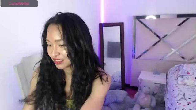 Image 10 of natzumi_mcqueen Stream on Chaturbate on 19 months ago