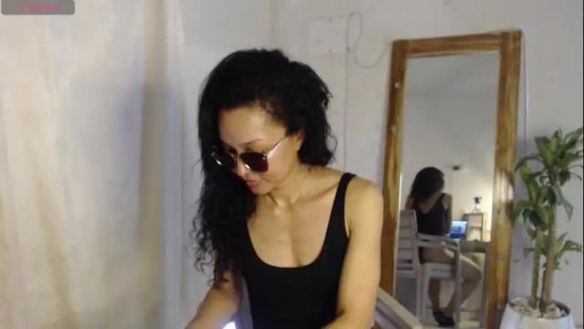 Image 10 of natzumi_mcqueen Stream on Chaturbate on 11 days ago