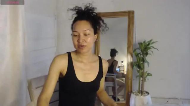 Image 2 of natzumi_mcqueen Stream on Chaturbate on 11 days ago