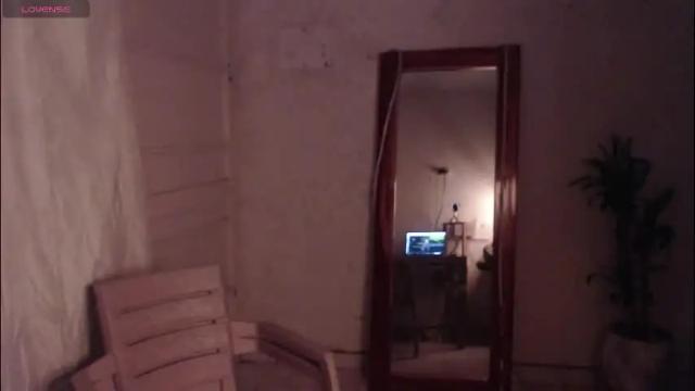 Image 2 of natzumi_mcqueen Stream on Chaturbate on 2 months ago