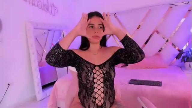 Image 4 of naughty__sara Stream on Chaturbate on 6 days ago