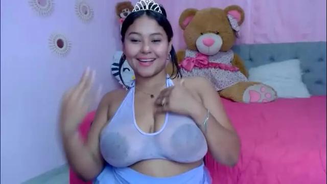 Image 3 of naughty_ariel Stream on Chaturbate on 1 month ago