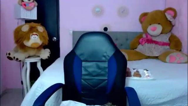 Image 3 of naughty_ariel Stream on Chaturbate on 1 month ago