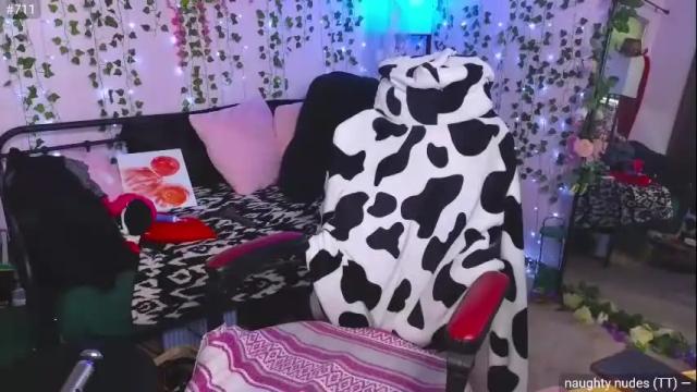 Thumbnail 1, naughty_bella99's Stream at Chaturbate, 1 month ago