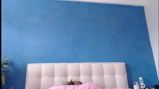 Image 10 of naughty_christie Stream on Chaturbate on 14 days ago