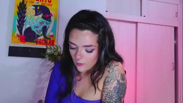 Image 8 of naughty_em_17 Stream on Chaturbate on 1 month ago
