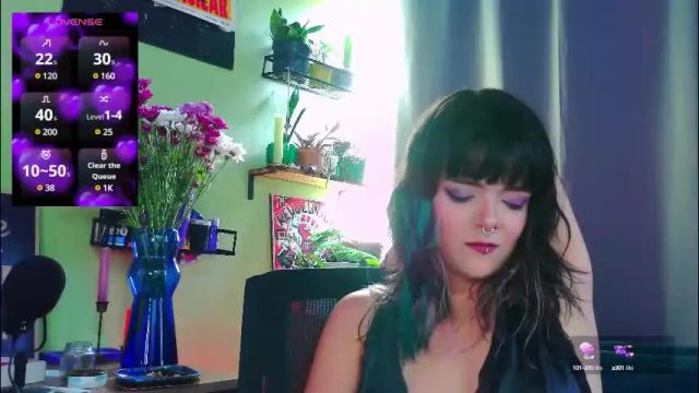 Image 2 of naughty_em_17 Stream on Chaturbate on 1 month ago