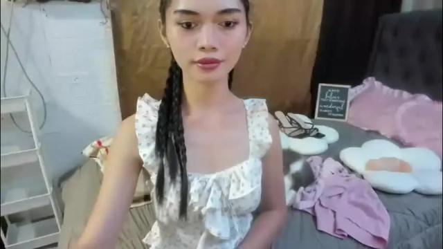 Image 8 of naughty_emmats Stream on Chaturbate on 2 months ago