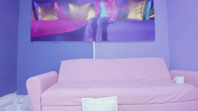 Image 12 of naughty_lark Stream on Chaturbate on 14 months ago