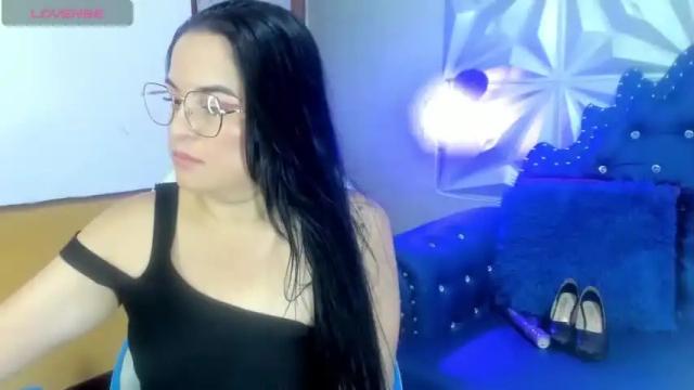 Image 11 of naughty_milfxx Stream on Chaturbate on 19 months ago