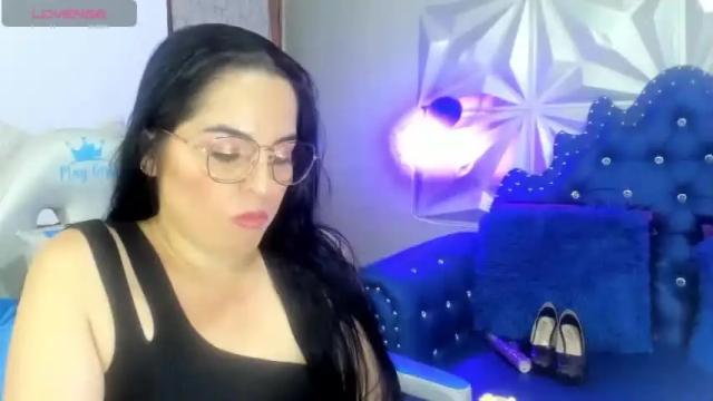 Image 2 of naughty_milfxx Stream on Chaturbate on 19 months ago