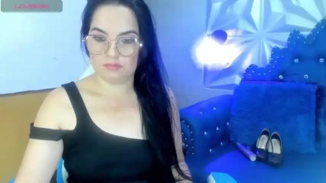 Image 7 of naughty_milfxx Stream on Chaturbate on 19 months ago