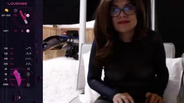 Image 6 of naughty_natasha69 Stream on Chaturbate on 20 months ago