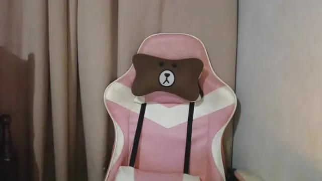 Image 10 of naughty_trexie17 Stream on Chaturbate on 16 months ago
