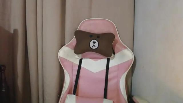 Image 4 of naughty_trexie17 Stream on Chaturbate on 16 months ago