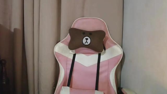 Image 8 of naughty_trexie17 Stream on Chaturbate on 16 months ago