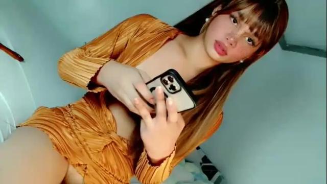 Image 10 of naughtybella_ Stream on Chaturbate on 24 days ago
