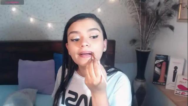 Image 8 of naughtybunny22_ Stream on Chaturbate on 1 month ago