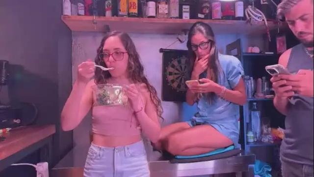 Image 8 of naughtyluxe Stream on Chaturbate on 6 days ago