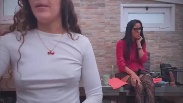 Image 12 of naughtyluxe Stream on Chaturbate on 1 month ago