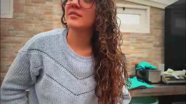 Image 3 of naughtyluxe Stream on Chaturbate on 12 days ago