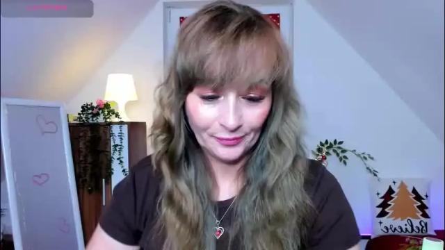 Image 3 of naughtymilane Stream on Chaturbate on 23 days ago