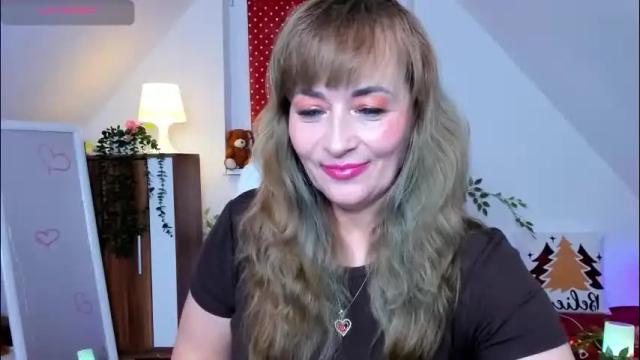 Image 2 of naughtymilane Stream on Chaturbate on 13 days ago