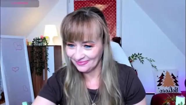 Image 2 of naughtymilane Stream on Chaturbate on 8 days ago