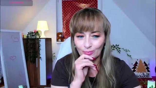 Image 3 of naughtymilane Stream on Chaturbate on 8 days ago