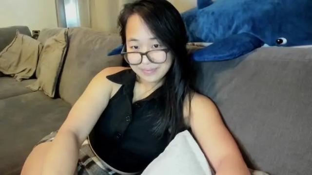Image 8 of naughtynerdygirl Stream on Chaturbate on 16 months ago