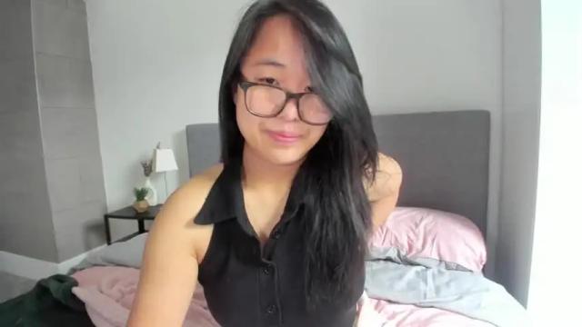 Image 11 of naughtynerdygirl Stream on Chaturbate on 13 months ago
