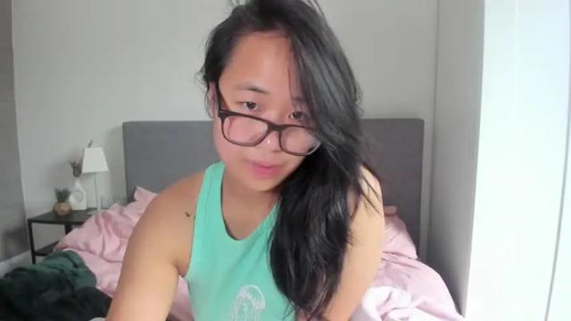 Image 3 of naughtynerdygirl Stream on Chaturbate on 12 months ago