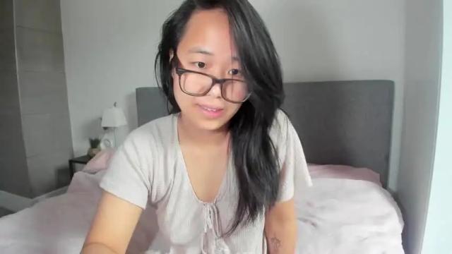 Image 10 of naughtynerdygirl Stream on Chaturbate on 12 months ago