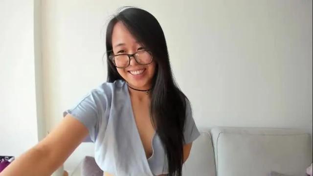 Image 3 of naughtynerdygirl Stream on Chaturbate on 1 month ago