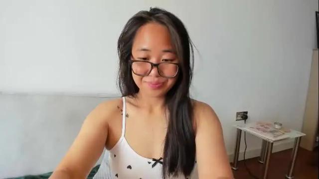 Image 12 of naughtynerdygirl Stream on Chaturbate on 6 days ago