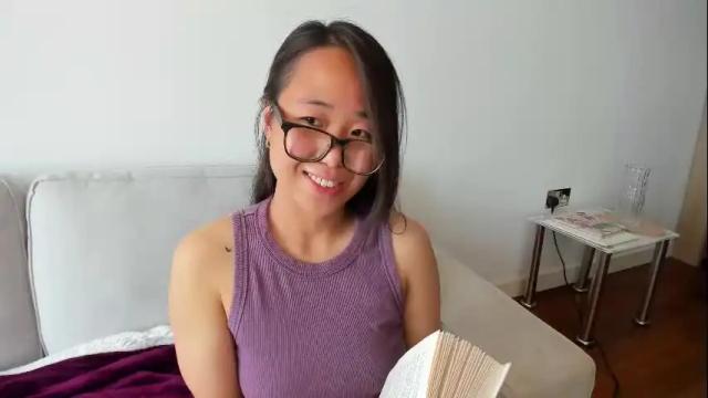 Image 12 of naughtynerdygirl Stream on Chaturbate on 2 days ago