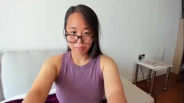 Image 2 of naughtynerdygirl Stream on Chaturbate on 2 days ago