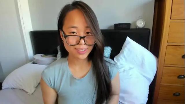 Image 10 of naughtynerdygirl Stream on Chaturbate on 3 months ago