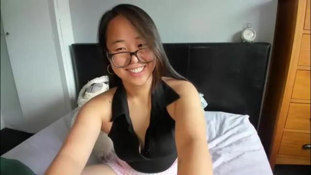 Image 8 of naughtynerdygirl Stream on Chaturbate on 2 months ago