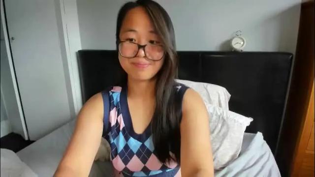 Image 12 of naughtynerdygirl Stream on Chaturbate on 1 month ago